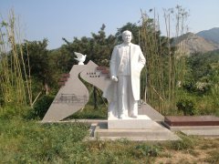 艺术碑雕|青山绿水间，傅作义将军留想碑熠熠生辉