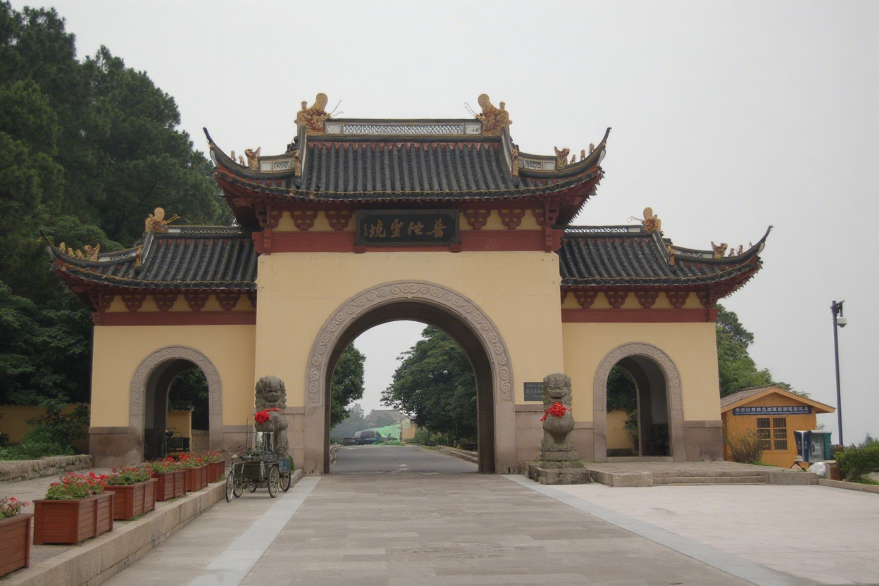 以门楼为笺，镌刻时期的匠心诗行